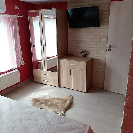 делоре Apartment Sarnitsa