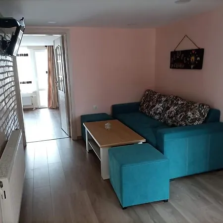 делоре Apartment Sarnitsa
