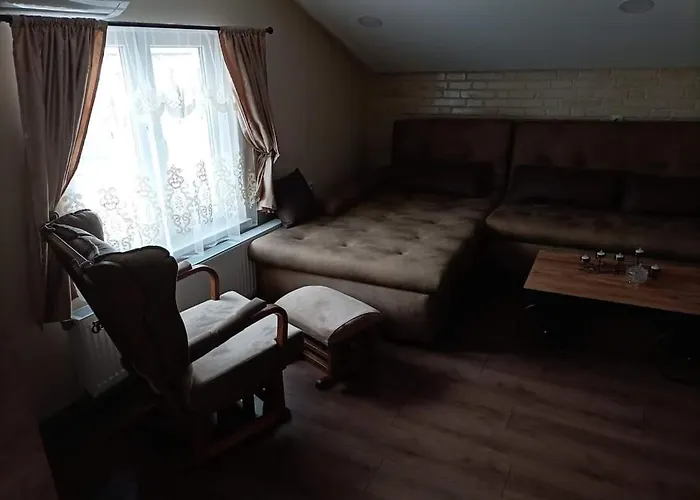 아파트 делоре 서르니차